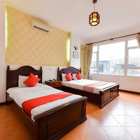 Oyo 216 Alisa Hotel Hanoi Bagian luar foto