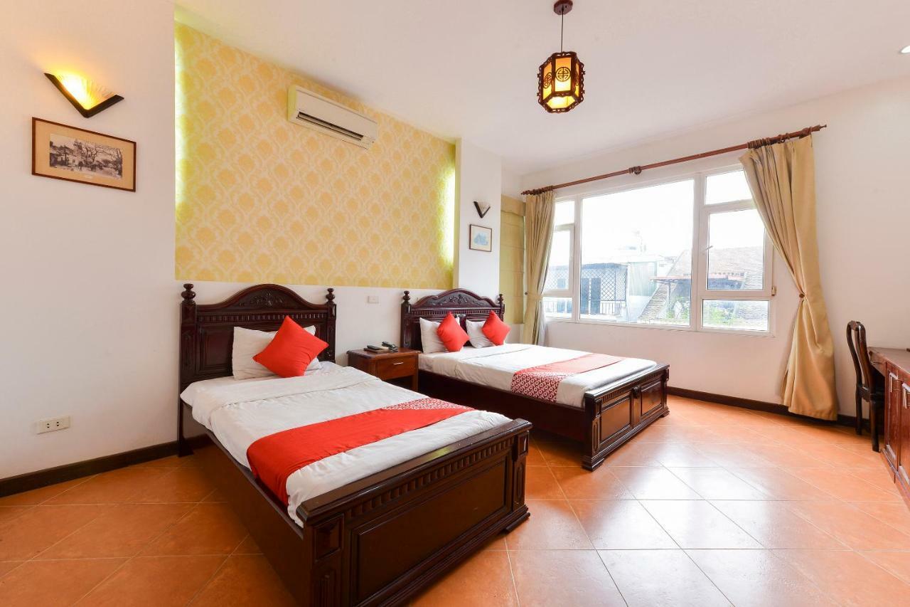 Oyo 216 Alisa Hotel Hanoi Bagian luar foto