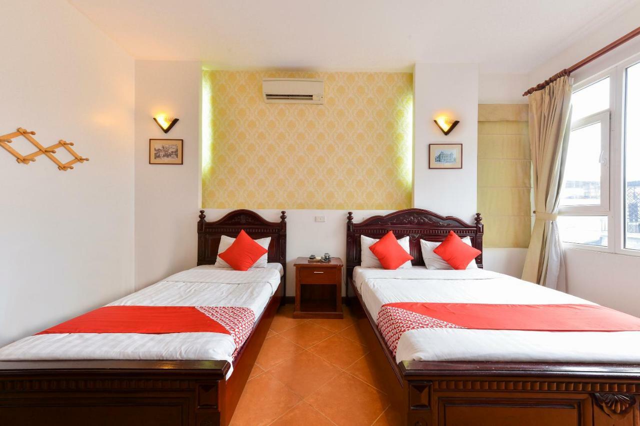 Oyo 216 Alisa Hotel Hanoi Bagian luar foto